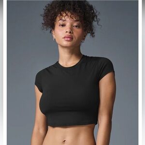 Alo Alosoft Finesse Short Sleeve Crop Top